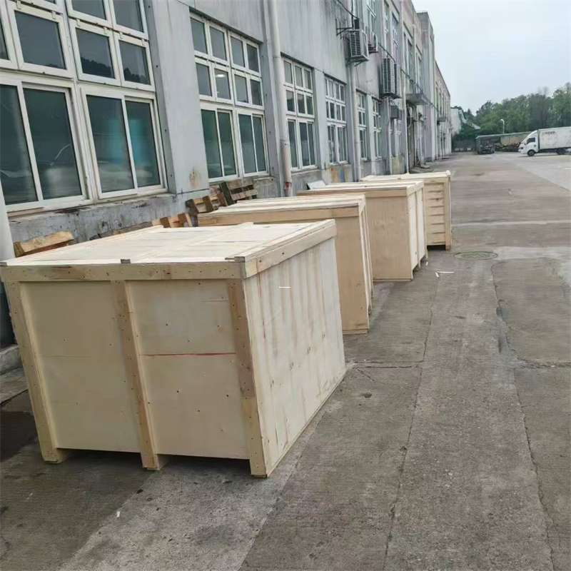 湾岭镇尼勒克县：物流专线的高效货运之旅